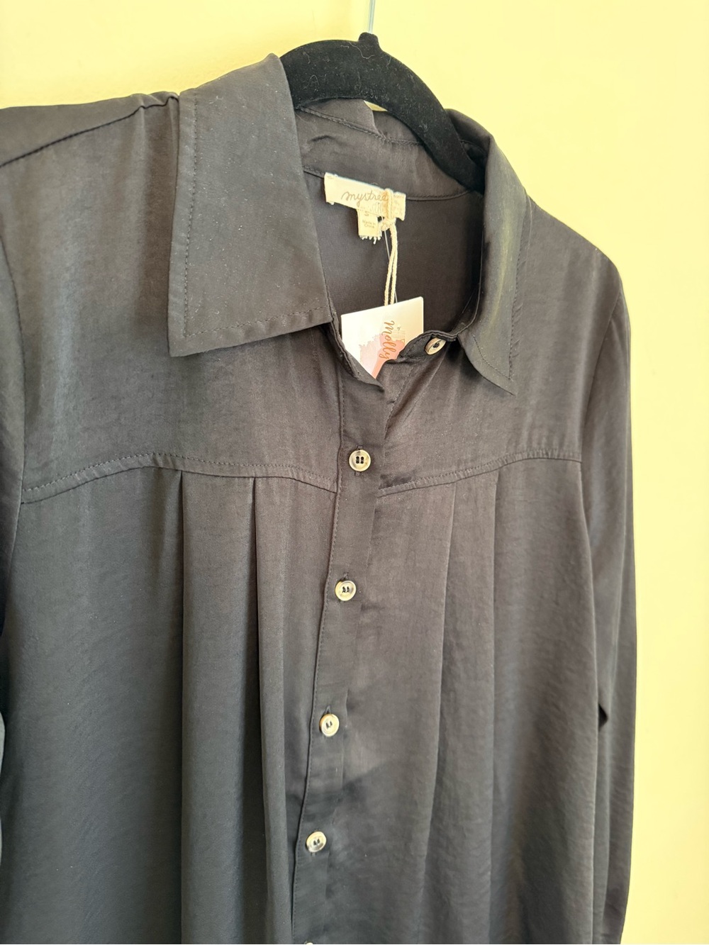 Mystree Black Button Down Shirt *NEW WITH TAGS* - Picture 3 of 8